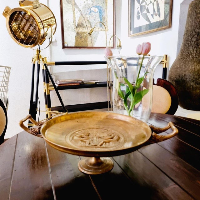 19th-Century Neoclassical French Bronze Centrepiece by Ferdinand Levillain For Sale - Image 12 of 17