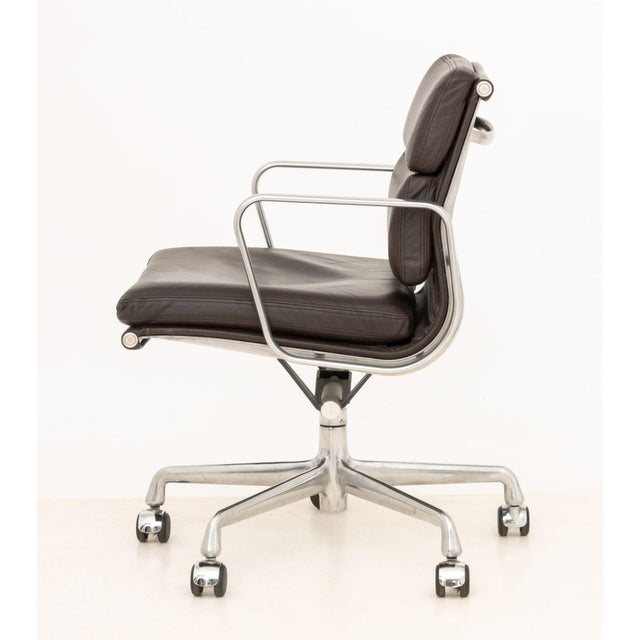 Metal Charles and Ray Eames Soft Pad Management Chair For Sale - Image 7 of 8