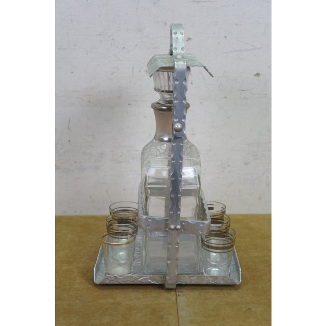 Early 20th Century Antique Tantalus Bar Liquor Decanter Set w/ 6 Shot Glasses & Locking Case 12" For Sale - Image 5 of 18