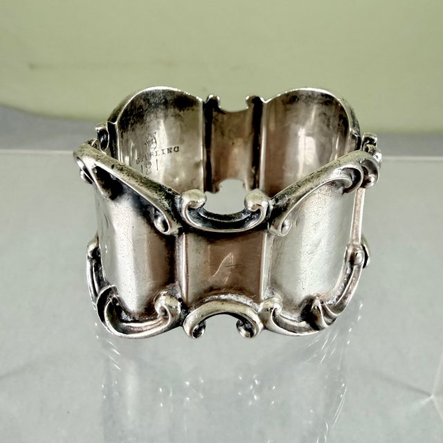 Sterling Silver Napkin Ring – Scroll Banded For Sale In Philadelphia - Image 6 of 10
