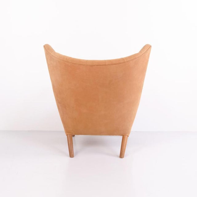 AP19 Papa Bear Chair in Cognac-Coloured Nubuck Leather by Hans J. Wegner for AP Stol, 1960 For Sale - Image 4 of 11
