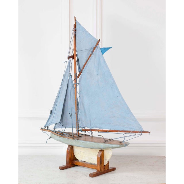 English 20th Century Bowman Carved Wood Gaff Cutter Pond Yacht For Sale - Image 15 of 18