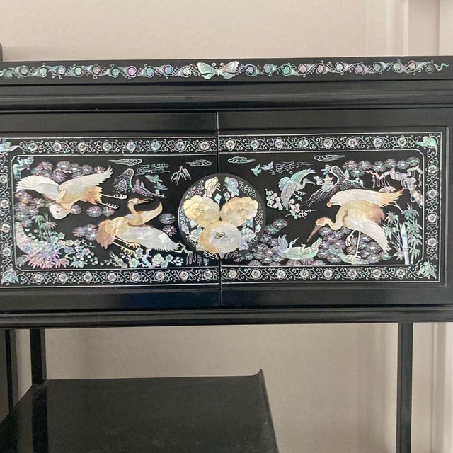1970s Elegant Black Lacquered Bookshelf With Mother of Pearl Inlay For Sale In Phoenix - Image 6 of 8