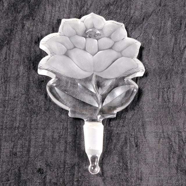 Contemporary 1940s Irice Brand Cut Crystal Perfume Bottle With Large Flower Stopper For Sale - Image 3 of 6