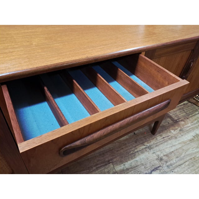 Mid-Century Sideboard in Teak by V Wilkins for G Plan Fresco , 1960s For Sale - Image 12 of 18