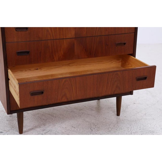 Mid-Century Rosewood Chest of Drawers For Sale - Image 10 of 14