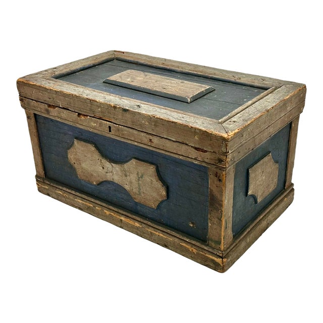 Outstanding Mid 1800s Smaller Size Antique New England Seaboard Pine Carpenters Tool Chest With Great Original Paint - 12 X 13 X 22 Inches For Sale