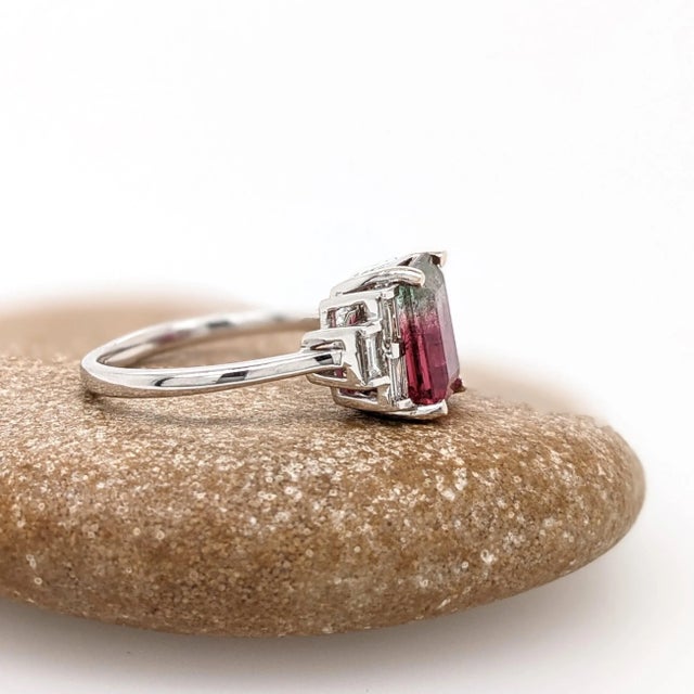 2020s 3ct Watermelon Tourmaline Ring with Natural Diamonds in Solid 14k Gold EM 10x8mm For Sale - Image 5 of 8