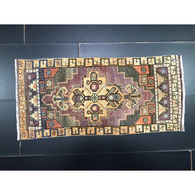 1960s Vintage Oushak Multicolor Hand Knotted Rug For Sale In Phoenix - Image 6 of 6