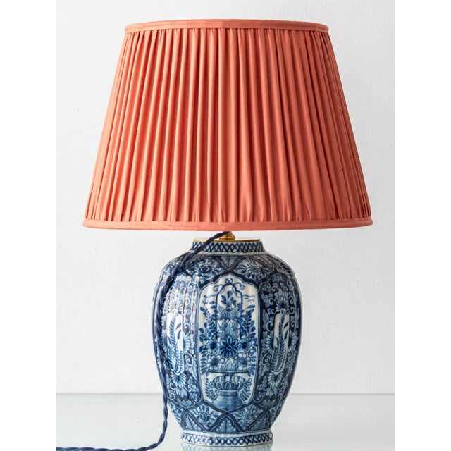 Vintage Delft Blue and White Chinoiserie Makkum Table Lamp, 1950s For Sale - Image 3 of 18