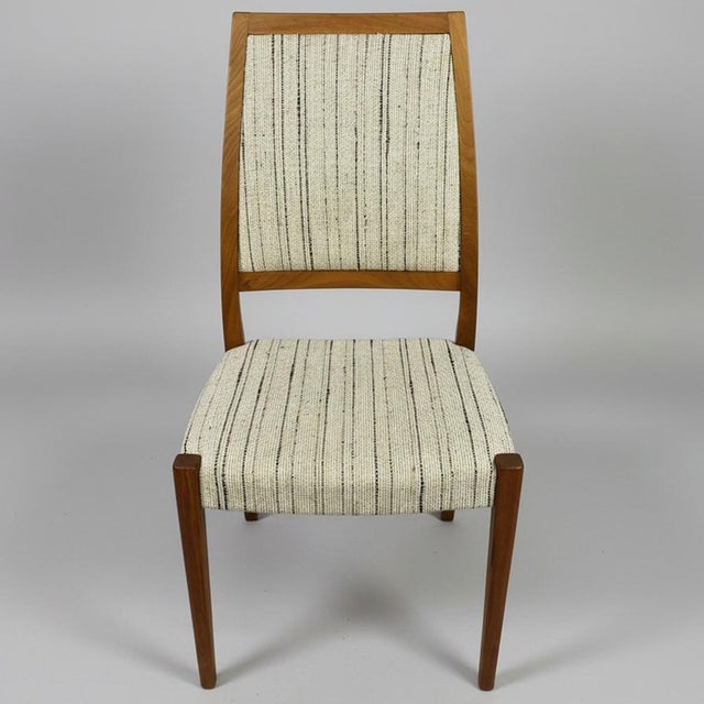 Vintage Nordic Chairs in Fabric, 1960s, Set of 4 For Sale - Image 4 of 9