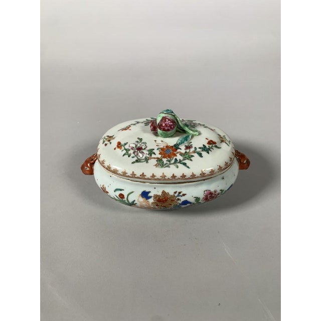 Chinese porcelain terrine, East India Company, 18th century, Famille Rose For Sale - Image 6 of 12