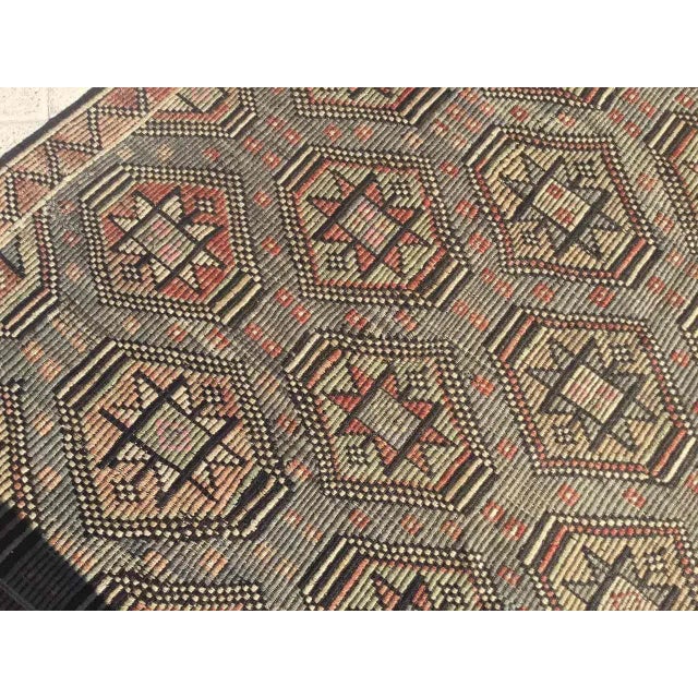 Green 1960's Embroidered Turkish Kilim Rug - 70.5" X 103.5" For Sale - Image 8 of 11