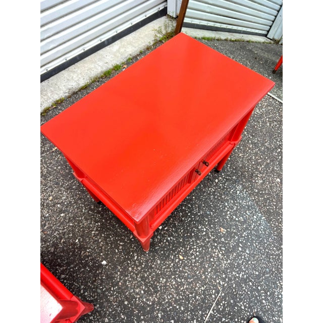 Mid-20th Century Neoclassical Tomato Red Lacquered Nightstands - a Pair For Sale - Image 4 of 10