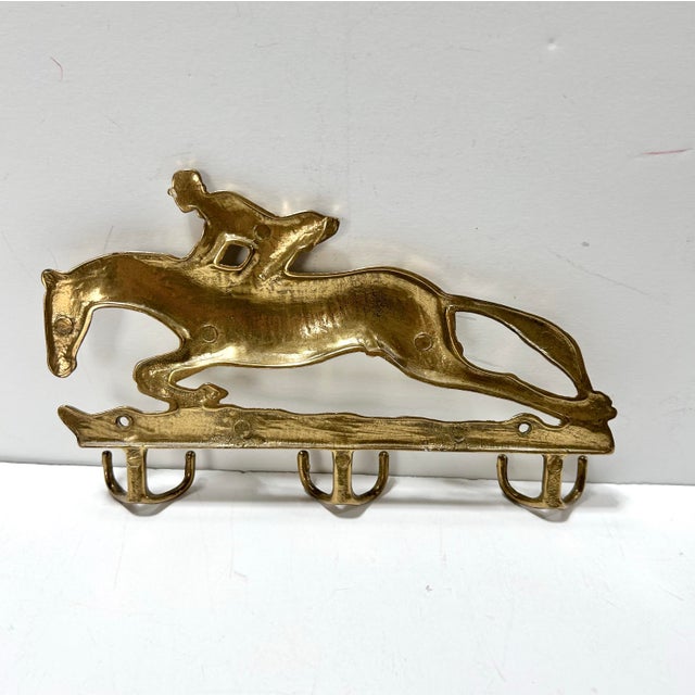 Late 20th Century Vintage Brass Equestrian Fox Hunt Wall Hook Rack – English Country Entryway, Ralph Lauren Style, 6 Hook Coat Rack For Sale - Image 5 of 7