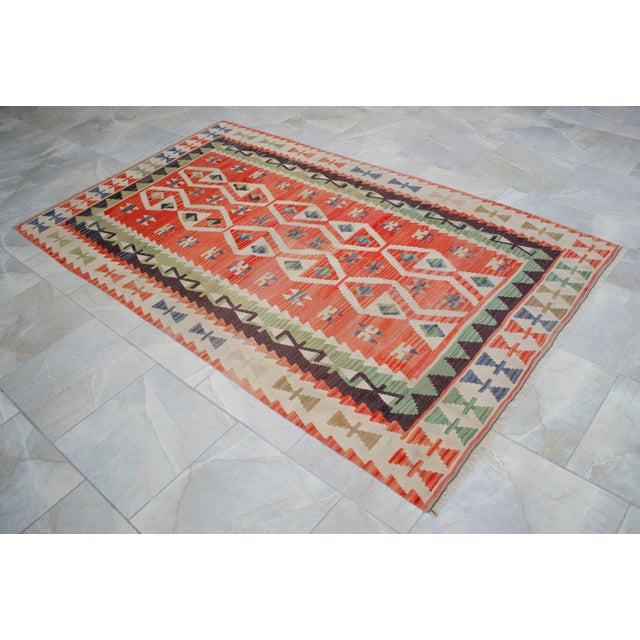 Vintage Handwoven Turkish Oushak Kilim Flat Weave Rug Boho Farmhouse Decor - 4′5″ × 7′8″ For Sale - Image 11 of 14