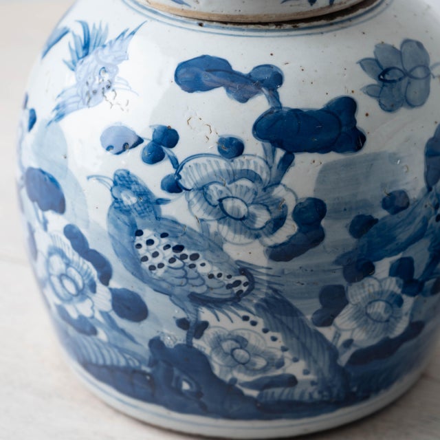 Pair of Chinese Blue and White Porcelain Bird and Peony Jars, 20th Century For Sale - Image 4 of 10
