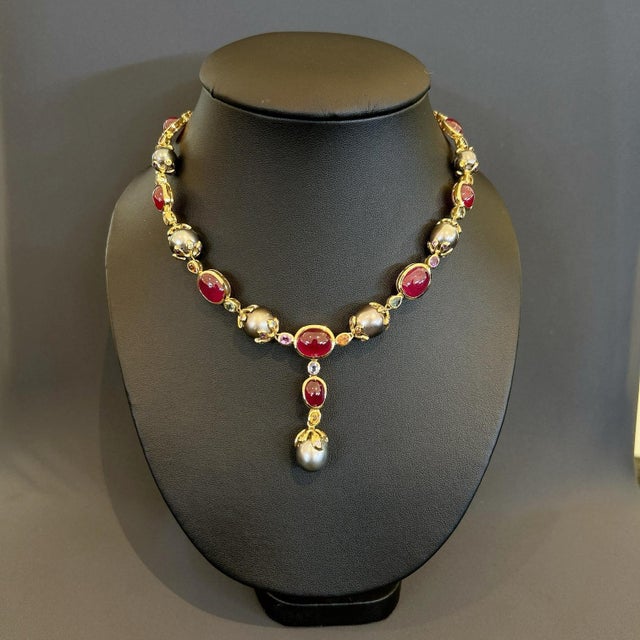 Bochic "Baroque" Ruby, Pearl & Sapphire Necklace Set In 18K Gold & Silver For Sale - Image 4 of 18