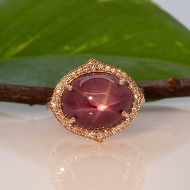 2020s 12Ct Star Ruby Ring With Natural Diamond Accents: Solid 14k Gold, Size 6.75 For Sale - Image 5 of 9