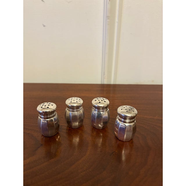 Metal Set of Four Sterling Silver Reed and Barton Salt & Pepper Shakers, 20th Century For Sale - Image 7 of 7