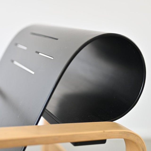 Artek Model 41 Paimio Chair by Alvar Aalto for Artek For Sale - Image 4 of 5