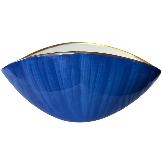 Mid-Century Modern Pair of Hand-Painted L’Objet “Circe” Bowls | Blue, White & Gold | Portugal, 2005 For Sale - Image 3 of 9