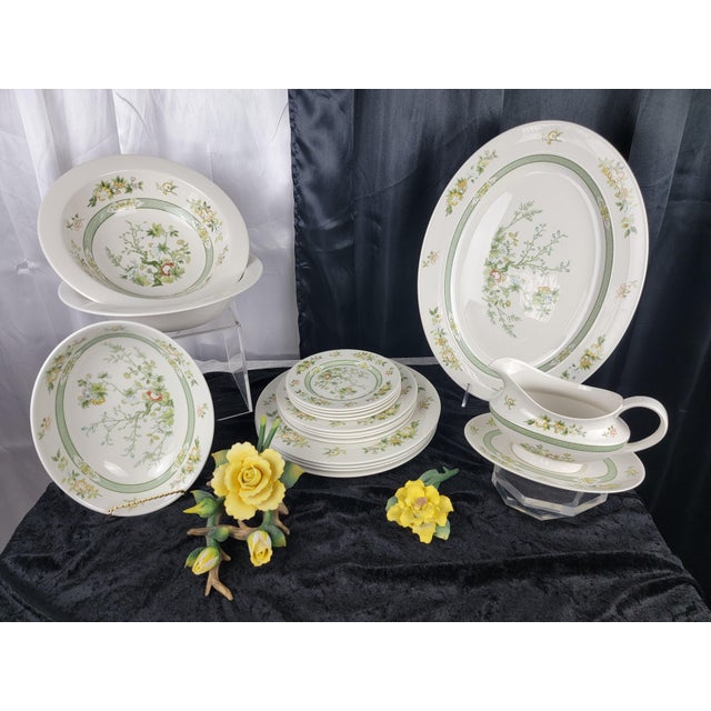 Victorian 1970s Royal Doulton Tonkin China, Set for 4 - 25 Pieces For Sale - Image 3 of 9