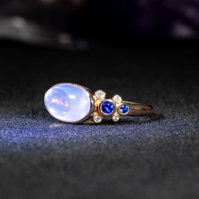 Metal Rainbow Moonstone Ring With Natural Diamond & Blue Sapphire Accents: 14k Gold, Size 6.75 For Sale - Image 7 of 9