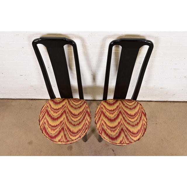 1970s Henredon Hollywood Regency Chinoiserie Ebonized Walnut High Back Side Chairs or Dining Chairs, Pair For Sale - Image 5 of 14