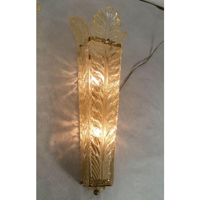 Mid-Century Modern Leaf Murano Glass Sconces 1970s For Sale In Dallas - Image 6 of 11