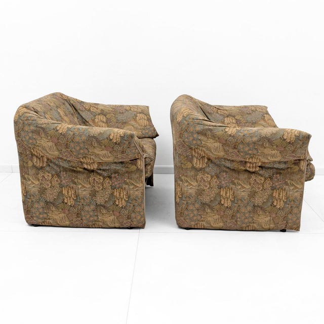 1970s Jacquard Fabric Chairs by Mario Bellini for B&B Italia, 1970, Set of 2 For Sale - Image 5 of 11