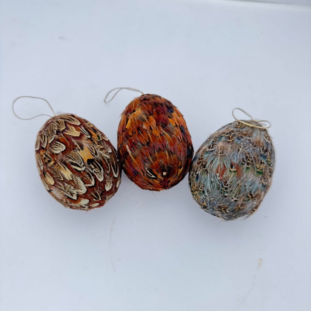 Christmas Handmade Feather Ornaments- Set of 3 For Sale - Image 4 of 4