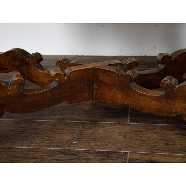 Baroque Italian 18th Century Baroque Style Carved Walnut Table with Marquetry Décor For Sale - Image 3 of 12