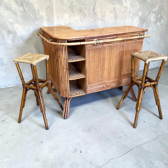 1960s Mid-Century French Bamboo Tiki Bar with Stools, 1960s, Set of 3 For Sale - Image 5 of 10