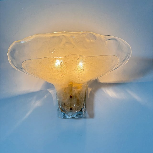 1970s Large Brass and Melting Glass Petal Sconce by J. T. Kalmar for Kalmar, 1970s For Sale - Image 5 of 18
