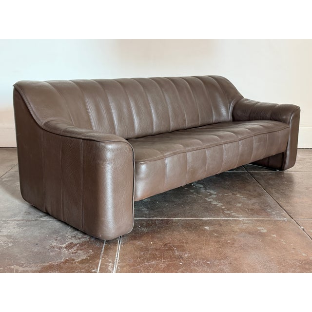 De Sede 1980’s Buffalo Leather Ds-44 Attributed to DeSede Sofa For Sale - Image 4 of 16