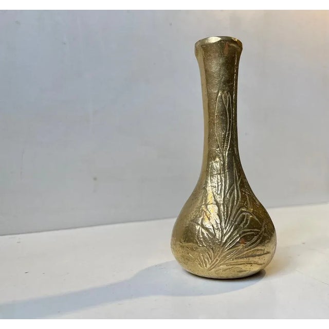 Gold Japanese Bud Vase in Bronze, 1920s For Sale - Image 8 of 8