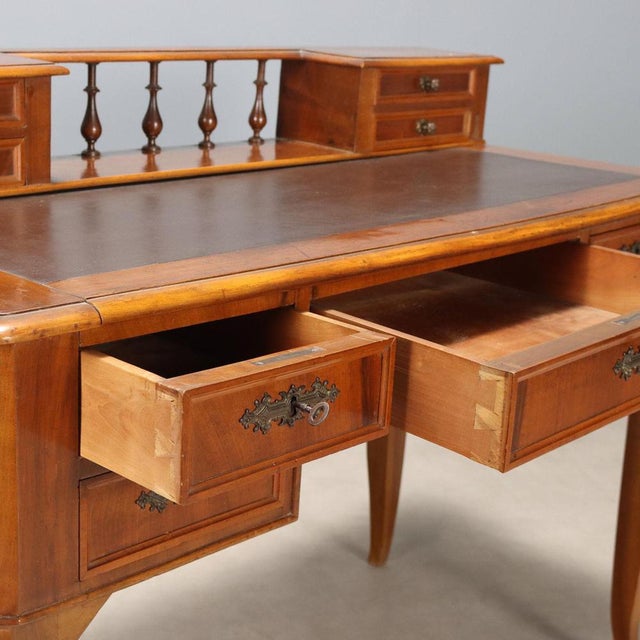 Umbertina Walnut Desk, Italy, Late 19th Century For Sale - Image 3 of 11