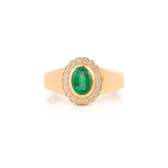 VR Jewels Vintage-Inspired Oval Emerald Diamond Halo Signet Ring Size 6.5 in 14k Yellow Gold For Sale - Image 4 of 17
