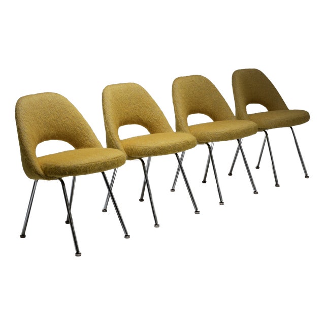 Model 72 Dining Chairs by Eero Saarinen for Knoll, 1972, Set of 4 For Sale
