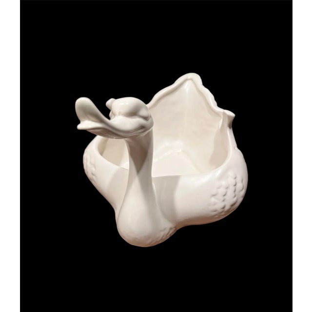Vintage White Swan Hull Art Pottery 23 Usa Ceramic For Sale - Image 10 of 11