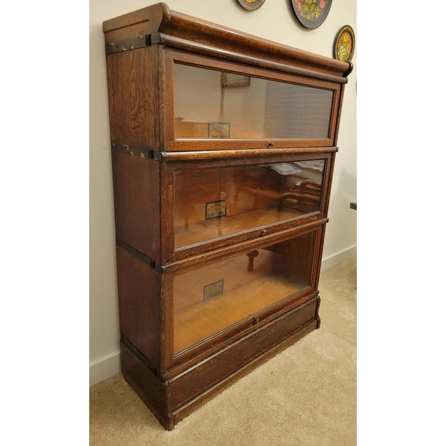1900 - 1909 1900s Tiger Oak Arts & Crafts Barrister 3-Shelf Bookcase For Sale - Image 5 of 8