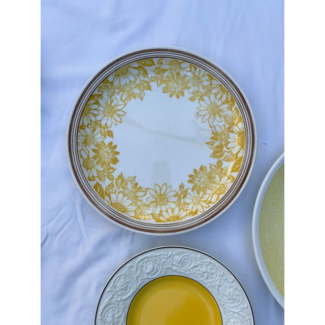 Mid-Century Modern Mid-Century Pop Art Yellow Flower Wall Plate Curation-Set of 7 For Sale - Image 3 of 9