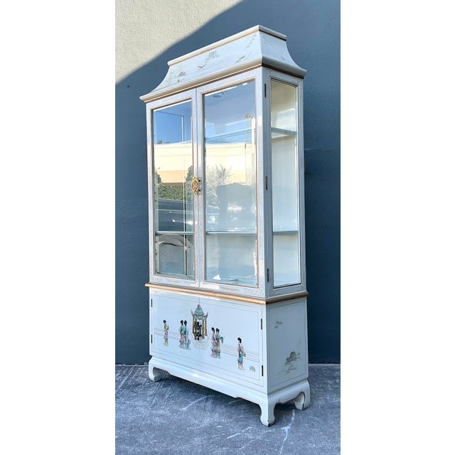 Vintage Chinoiserie Pagoda Cabinet For Sale - Image 4 of 12