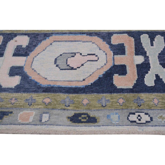 Turkish Oushak Knotted Wool Rug, 13'x16'2'' For Sale In New York - Image 6 of 7