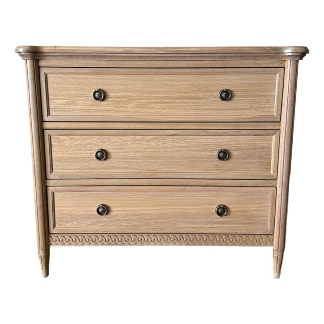 Louis 4 Drawer Commode - White Oak For Sale