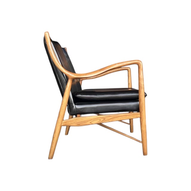 Scandinavian Modern Walnut & Black Leather Loveseat – Sculptural Frame For Sale - Image 4 of 11