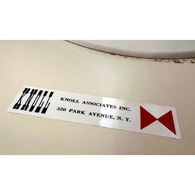 1960s A Set of 4 Vintage Tulip Armchairs Designed by Saarinen for Knoll For Sale - Image 11 of 11