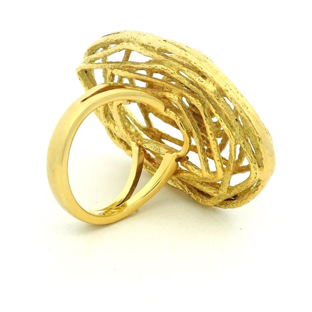 1970s Italian Modernist 18k Gold Openwork Spiral Statement Ring, Size 6 For Sale - Image 10 of 15