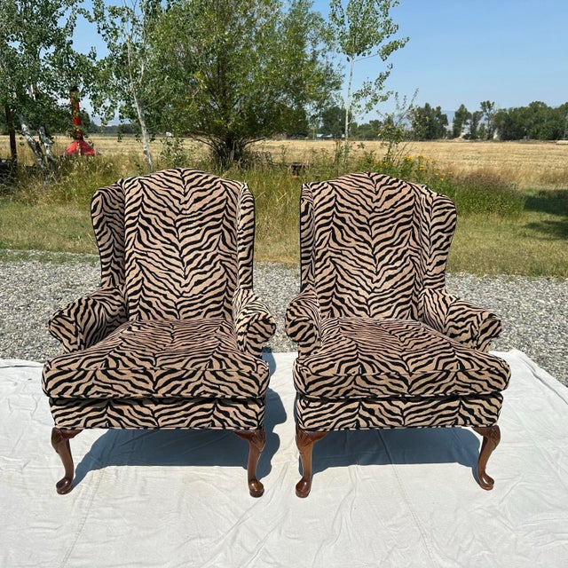 2010s Pair of Bespoke Animal Print Chenille Queen Anne Wingback Chairs – Hollywood Regency For Sale - Image 5 of 7
